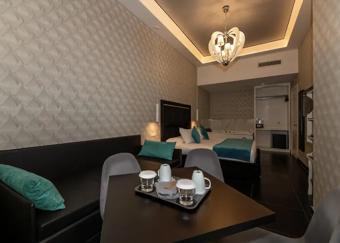 Luna LuxuryBed and Breakfast